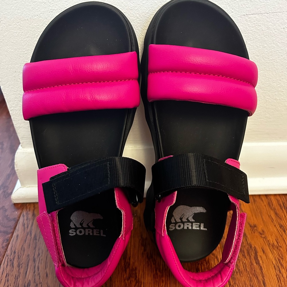Sorel two tone sling back sandals
